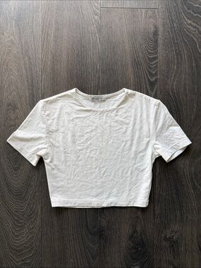 Zara Cream Short Sleeve Crop Top